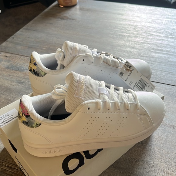 NWT ADIDAS ADVANTAGE BASE COURT LIFESTYLE WOMEN'S SHOES GW9289 - Picture 10 of 11